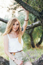 Date ukrainian girl anna from nikolaev with Blonde hair age 30 photo-3