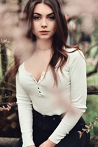 Meet Ukrainian girl diana from kiev with Dark Brown hair age 25 photo-3