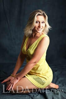 Ukrainian girl nataliya from nikolaev with Blonde hair age 50