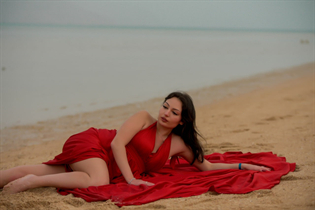 Dating ukrainian woman anastasia from rivne with Black hair age 23 photo-20