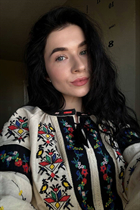 Mariée ukrainienne oksana de lviv avec Noirs cheveux, âge 26 photo-14