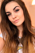 Novia de Ucrania valentina de vinnitsa con pelo Marrón claro y edad 24 photo-4