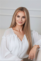 Czech girl olga from prague with Blonde hair 42 years old photo-8