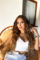 Dating a german woman karyna from bremen with Light Brown hair 25 years old photo-14