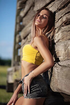 Ukrainian woman for dating yulia from kiev with Light Brown hair age 27 photo-5