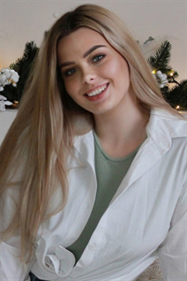 vienna bride svetlana with Blonde hair age 24