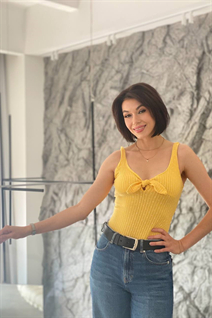 Meet Ukrainian girl julia from zaporozhye with Dark Brown hair age 39