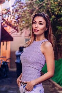 Date ukraine women kseniya from moscow with Light Brown hair age 37