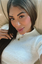 Sortir avec une femme vénézuélienne geraldine de rio de janeiro avec Chatain clairs cheveux 40 ans photo-1