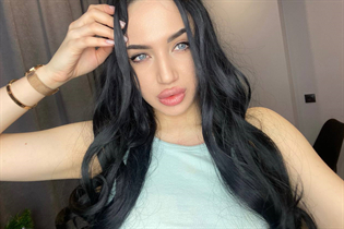 Slavic women kateryna from kiev with Black hair age 23 photo-11
