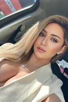 Single brazilian woman carolinny from sao paulo with Blonde hair 26 years old photo-1