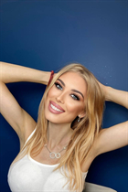 Rencontre fille ukrainienne anastasia de london avec Chatain clairs cheveux, age 23 photo-11