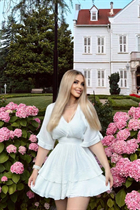 Beautiful woman of Ukraine anna from odessa with Blonde hair age 23 photo-6