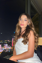 Beautiful woman of ukrainian yana from odessa with Light Brown hair age 24 photo-36