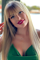 Mariée de le cannet victoria avec Blond cheveux, âge 33 photo-5