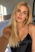 Perfect woman valentina from buffalo with Blonde hair age 37 photo-32