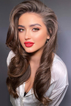 Ukrainian mariée kristina de kharkov avec Chatain clairs cheveux, âge 22 photo-11