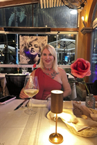 Mariée de dublin oksana avec Blond cheveux, âge 44 photo-11