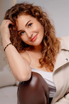 Mujer perfecta marianna de lodz con pelo Marrón claro y edad 40 photo-35