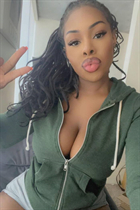 Pretty girl rebecca from houston with Black hair age 30 photo-13