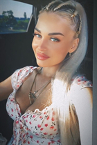 Lady from Ukraine diana from irpin with Light Brown hair age 30 photo-3