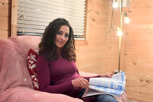 Fille de budapest inna aux cheveux Chatain clairs, age 45 photo-19