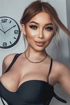 Femme ukrainienne pour le mariage veronika de kiev avec Blond cheveux, âge 24