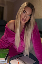 Dating ukrainian girl anna from kharkov with Blonde hair age 39 photo-6