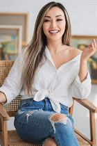 Fille de bishkek gulzhan aux cheveux Chatain clairs, age 43