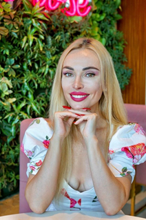 Fille de miami natalia aux cheveux Blond, age 43