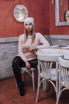 Ukrainian single woman nata from boston with Blonde hair age 39 photo-11