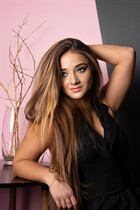 Dating women from ukraine valeria from kiev with Light Brown hair age 24