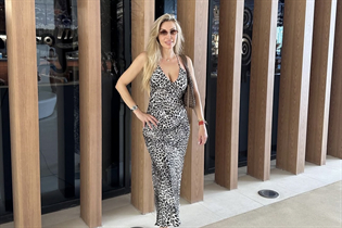 Perfect woman kseniia from london with Blonde hair age 39 photo-21