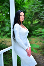 Femme ukrainienne célibataire larisa de kyiv avec Noirs cheveux, âge 47 photo-2