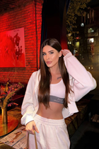 Beautiful ukrainian woman yelyzaveta from kiev with Dark Brown hair age 28 photo-4