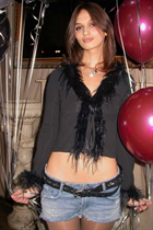 Encantadora chica ucraniana anastasiia de kiev con pelo Marrón claro y edad 23 photo-1