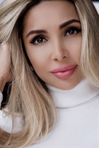 Novia de baku rosa con pelo Rubio y edad 37 photo-9