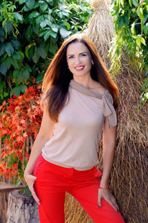 Ukrainian girl model iryna from kharkov with Light Brown hair age 51