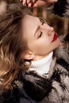 Beautiful german woman tatiana from munich with Blonde hair 36 years old photo-3