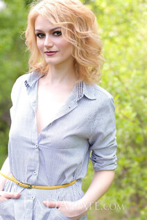 Beautiful ukraine girl elena from konstantinovka with Light Brown hair age 41