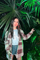 Mariée de miami alexeia avec Chatain clairs cheveux, âge 26 photo-6