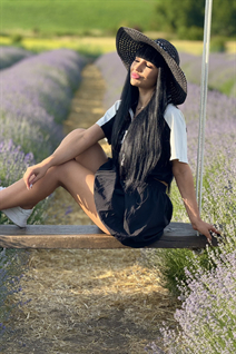Ukrainian bride kris from chernivtsi with Black hair age 27