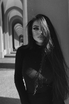 Date fille ukrainienne louise de kiev avec Noirs cheveux, âge 28 photo-18