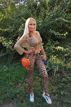 Hermosa mujer ucraniana soltera lina de mariupol con pelo Rubio y edad 42 photo-5