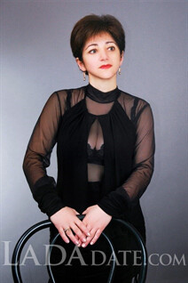 Dating Ukraine woman margarita from ukrainsk with Dark Brown hair age 54