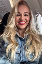 Mariée de nice angelica avec Blond cheveux, âge 48 photo-3