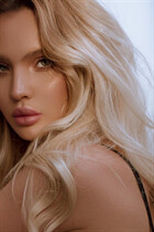 A pretty woman russian kristina from novokuybyshevsk with Blonde hair age 32 photo-1