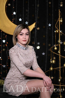 International beautiful girl elizaveta from nikolaev with Blonde hair age 22