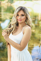 Lady from Ukraine valeria from konstantinovka with Blonde hair age 24 photo-14