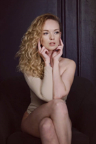 Rencontre fille ukrainienne olga de kyiv avec Blond cheveux, age 33 photo-1